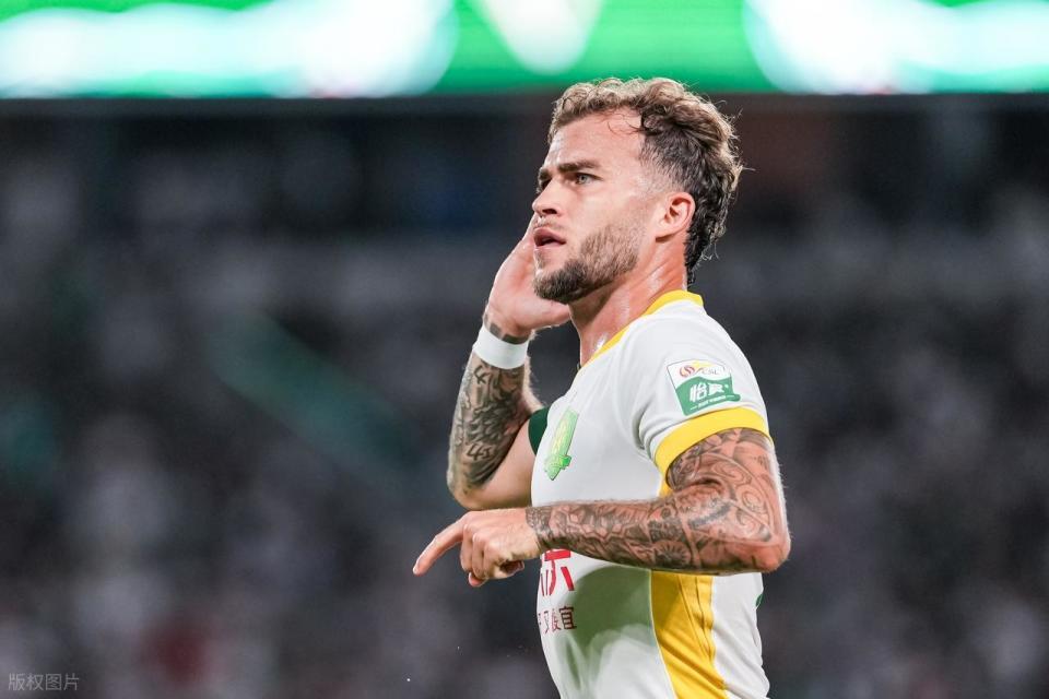 SCNlL, 卡列洛, 号米特里策